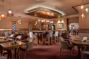 Fairlawns Hotel And Spa