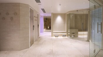 Fairlawns Hotel And Spa