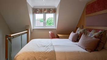 Fairlawns Hotel And Spa