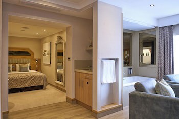 Fairlawns Hotel And Spa