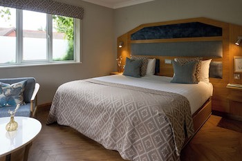 Fairlawns Hotel And Spa