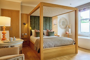 Fairlawns Hotel And Spa