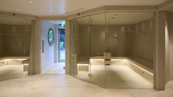 Fairlawns Hotel And Spa