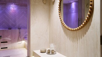 Fairlawns Hotel And Spa