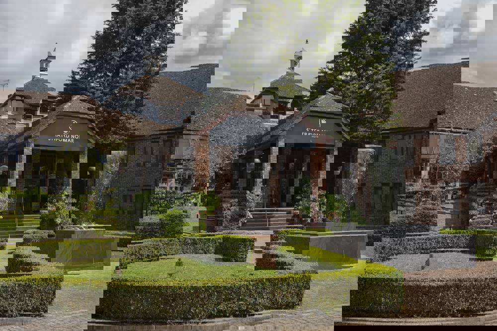 Stratford Manor Hotel