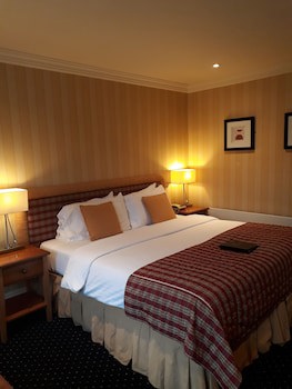 New House Country Hotel