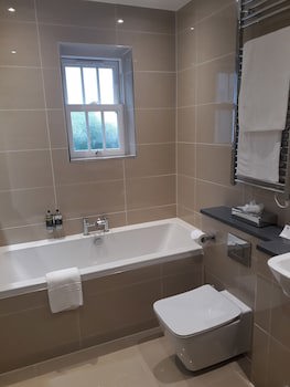 New House Country Hotel