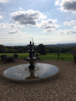 New House Country Hotel