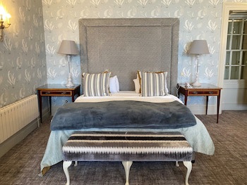 New House Country Hotel