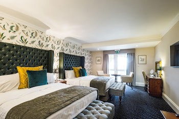 New House Country Hotel