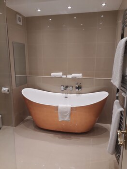 New House Country Hotel