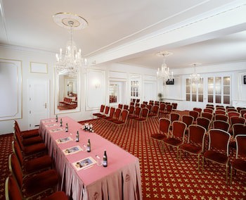 Ambassador-Zlata Husa