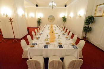 Ambassador-Zlata Husa