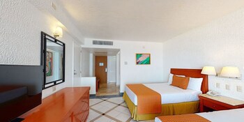 Park Royal Beach Ixtapa - All Inclusive