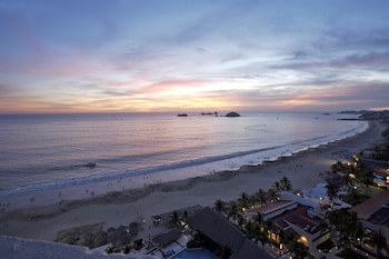 Park Royal Beach Ixtapa - All Inclusive
