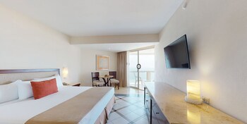 Park Royal Beach Ixtapa - All Inclusive