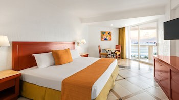 Park Royal Beach Ixtapa - All Inclusive