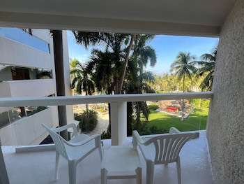 Park Royal Beach Ixtapa - All Inclusive