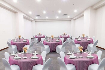 Chn Hotel Monterrey Norte, Trademark Collection By Wyndham