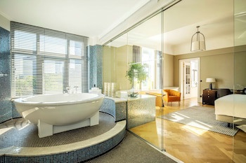 Doubletree By Hilton Brussels City
