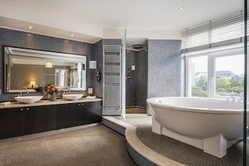 Doubletree By Hilton Brussels City