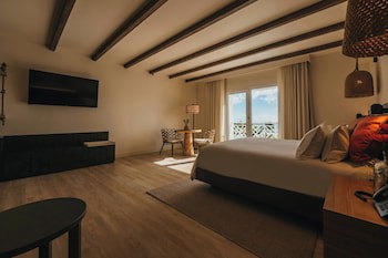 Renaissance Wind Creek Aruba Resort
