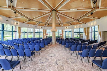 Doubletree By Hilton Royal Parc Soestduinen