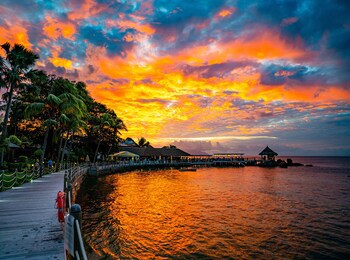 Fisherman's Cove Resort