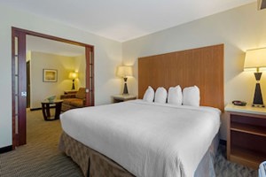 Best Western Plus Park Place Inn & Suites