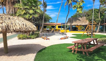 Divi Flamingo Beach Resort & Casino