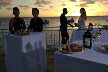 Divi Flamingo Beach Resort & Casino