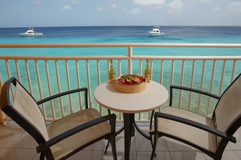 Divi Flamingo Beach Resort & Casino