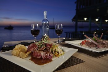 Divi Flamingo Beach Resort & Casino