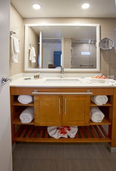 Divi Flamingo Beach Resort & Casino