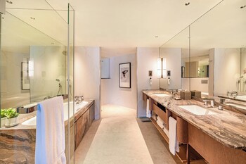 Mandarin Oriental, Singapore