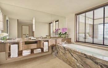Mandarin Oriental, Singapore