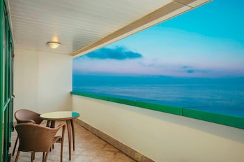 Sheraton Club Des Pins Resort