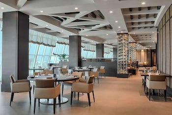 Sheraton Club Des Pins Resort