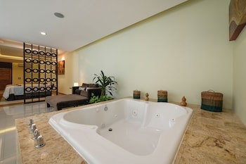 El Dorado Seaside Suites A Spa Resort Adults-Only - More Inclusive