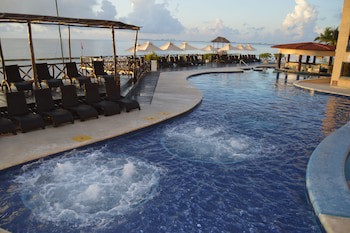 All Ritmo Cancun Resort & Water Park - All Inclusive
