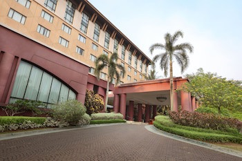 Aryaduta Lippo Village