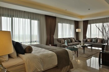 Aryaduta Lippo Village