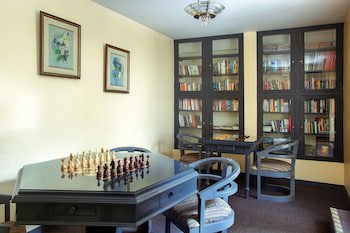 Embajadores Hotel