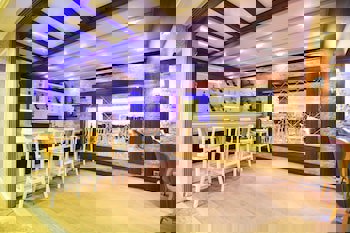 World Point Reis Inn Hotel