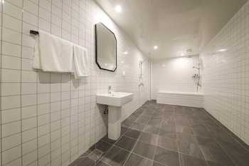 Benikea Cheonan Tourist Hotel