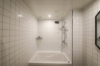 Benikea Cheonan Tourist Hotel
