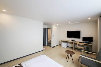 Benikea Cheonan Tourist Hotel
