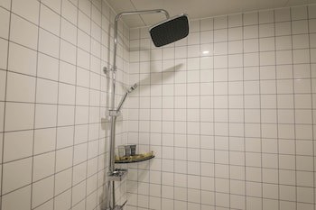 Benikea Cheonan Tourist Hotel