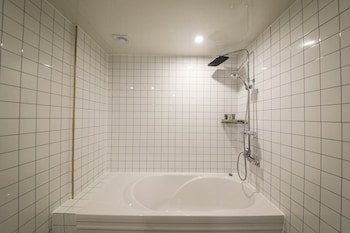 Benikea Cheonan Tourist Hotel