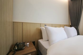 Benikea Cheonan Tourist Hotel